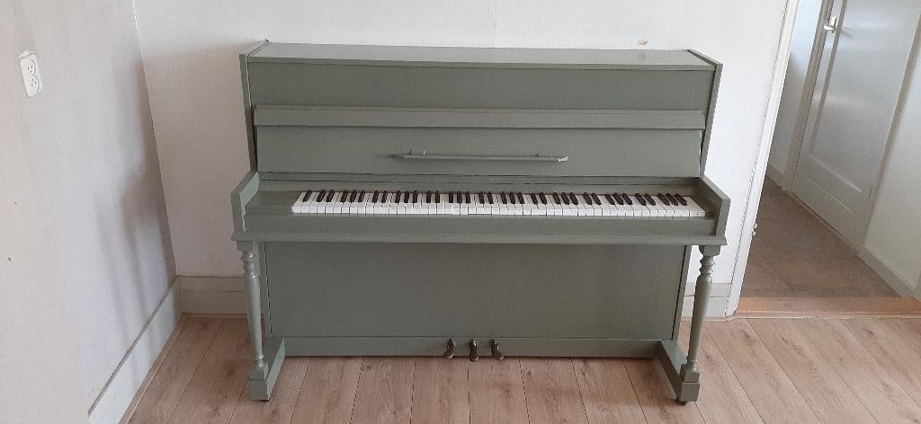 Lindbergh M-105 studiepiano, Ophalen, Gebruikt, Overige kleuren, Piano