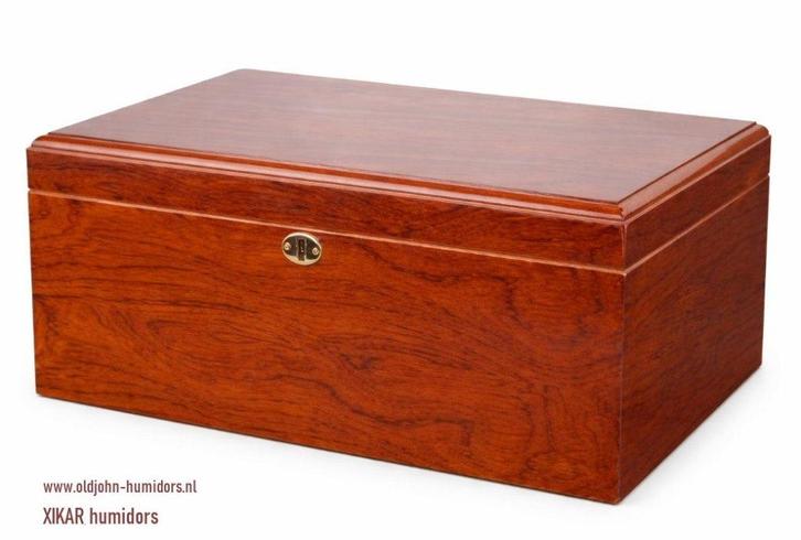 XIKAR MERK HUMIDOR "CHERRY" MET SLOT 120 SIGAREN         h64, Verzamelen, Rookartikelen, Aanstekers en Luciferdoosjes, Nieuw, Tabaksdoos of Verpakking