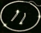 Nieuw mooie strass set,ketting en oorbellen, Kunststof, Nieuw, Ophalen of Verzenden, Zilver