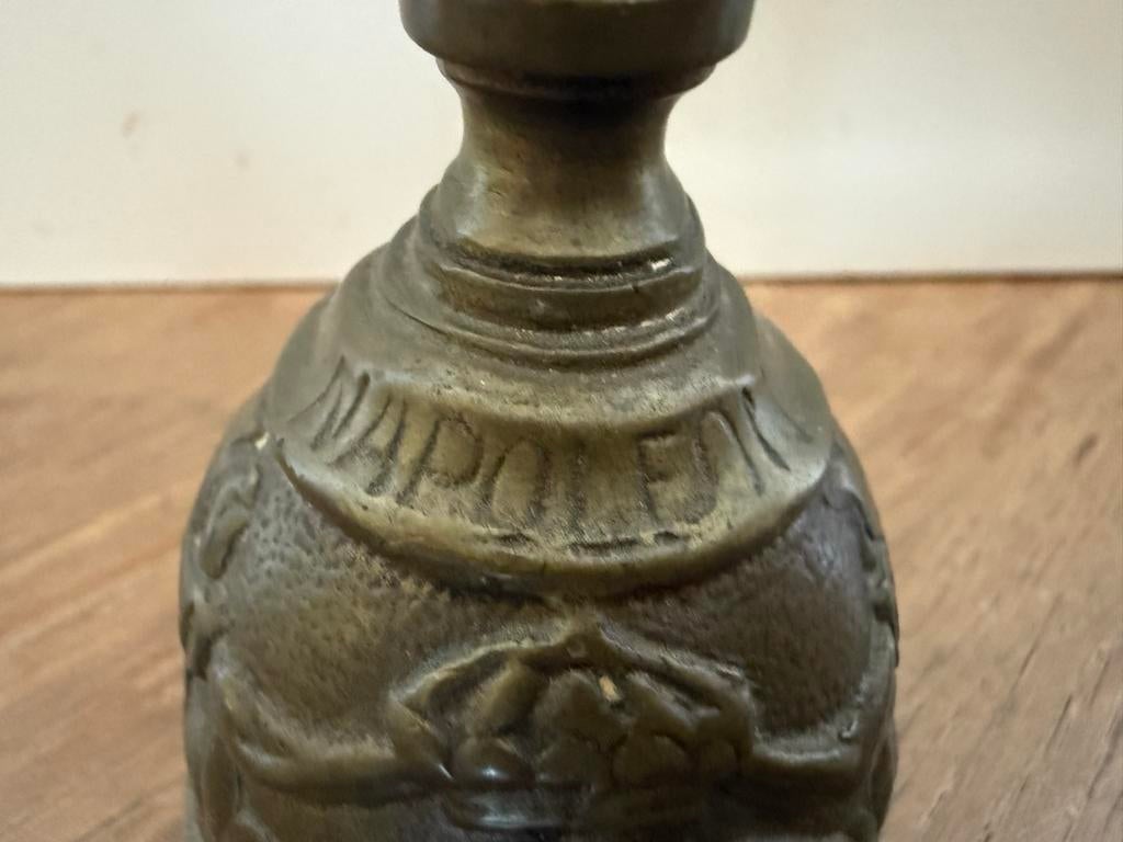 Antieke koperen bel met Napoleon figuur, Ophalen of Verzenden, Koper