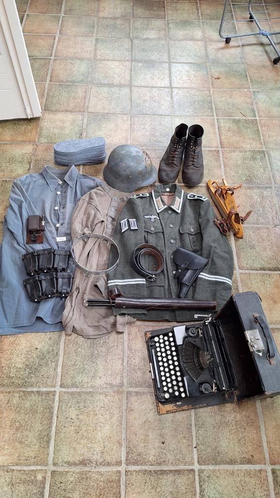 M40 feldbluse, diensthemd, typemachine, k98 tassen,etc repro, Ophalen of Verzenden, Duitsland, Kleding of Schoenen