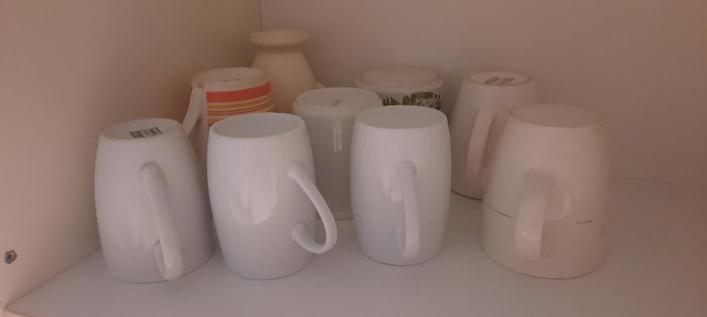 9 koffiebekers, diverse modellen, Gebruikt, Keramiek, Ophalen of Verzenden, Overige stijlen