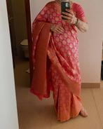 Sari, Maat 38/40 (M), Galajurk, Ophalen of Verzenden, Zo goed als nieuw