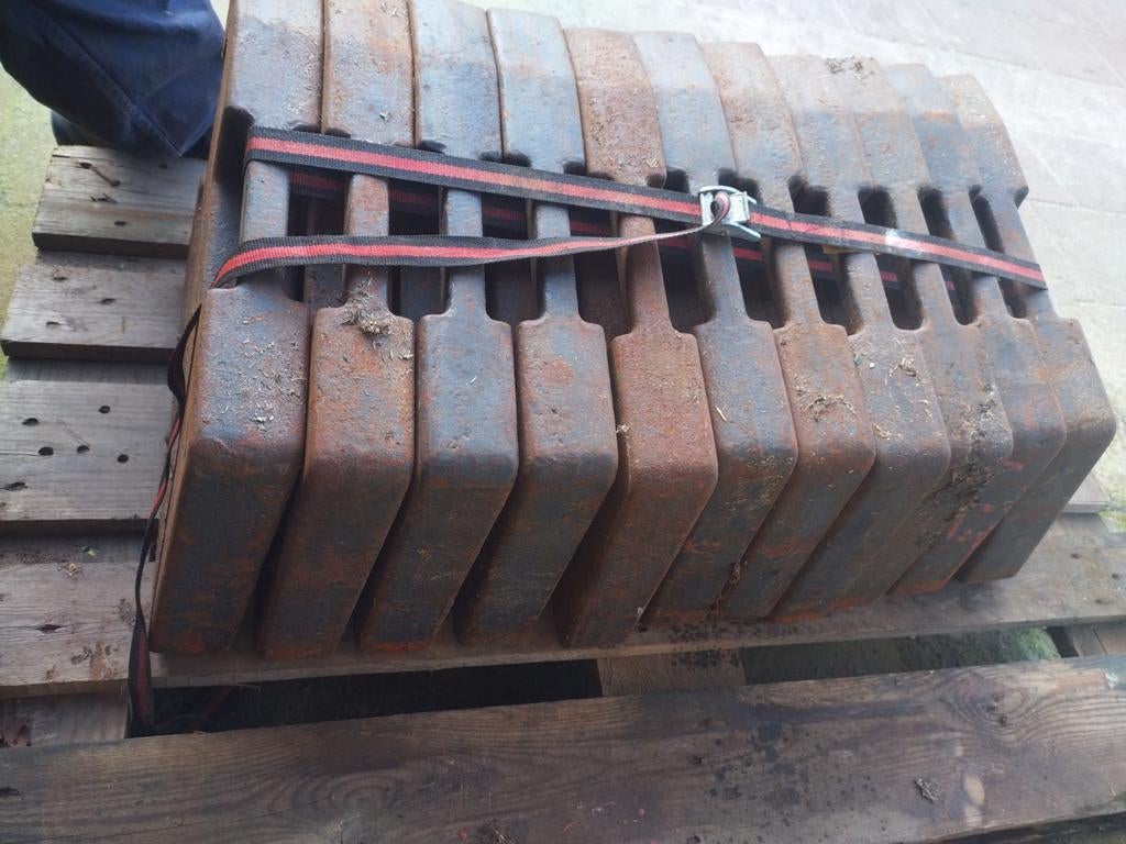 Case International gewichten gewicht gezocht, Ophalen of Verzenden, Steen of Klei, 15 m² of meer, Dakpannen