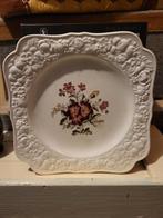Vintage Crown Ducal schaal - bloemen en reliëf rand, Ophalen of Verzenden