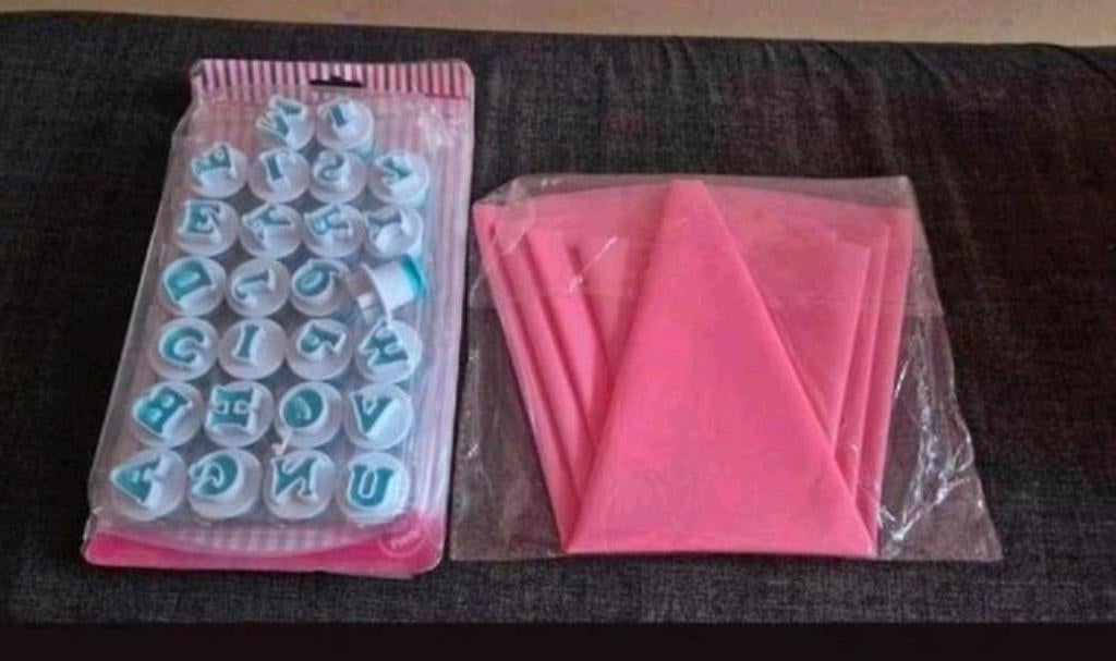 Nieuwe taart decoratie set en spuitzakjen. Nieuw, Hobby en Vrije tijd, Taarten en Cupcakes maken, Nieuw, Versiering, Taarten of Cupcakes