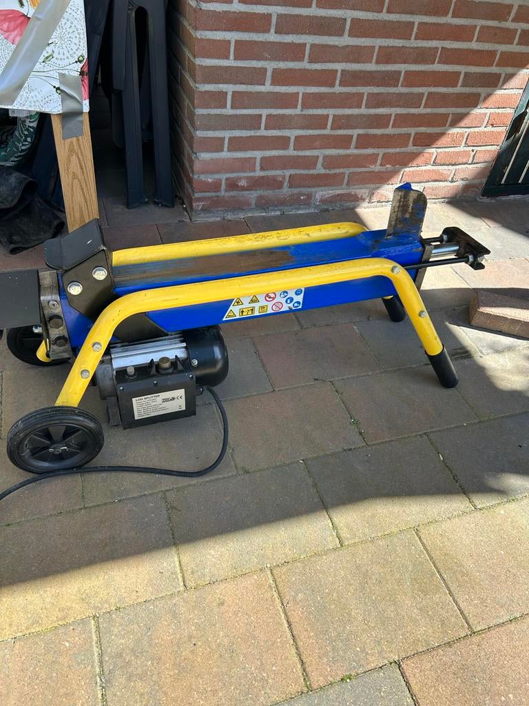 Houtklover, Ophalen, Gebruikt, Elektrisch, Liggend