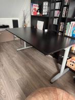 Mooi strak bureau zwart ikea mittzon, Ophalen of Verzenden, Zo goed als nieuw