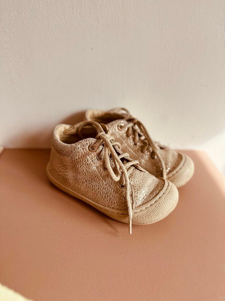 Naturino schoenen maat 23 goud COCOON - Sneakers laag - gold, Kinderen en Baby's, Kinderkleding | Schoenen en Sokken, Meisje, Schoenen
