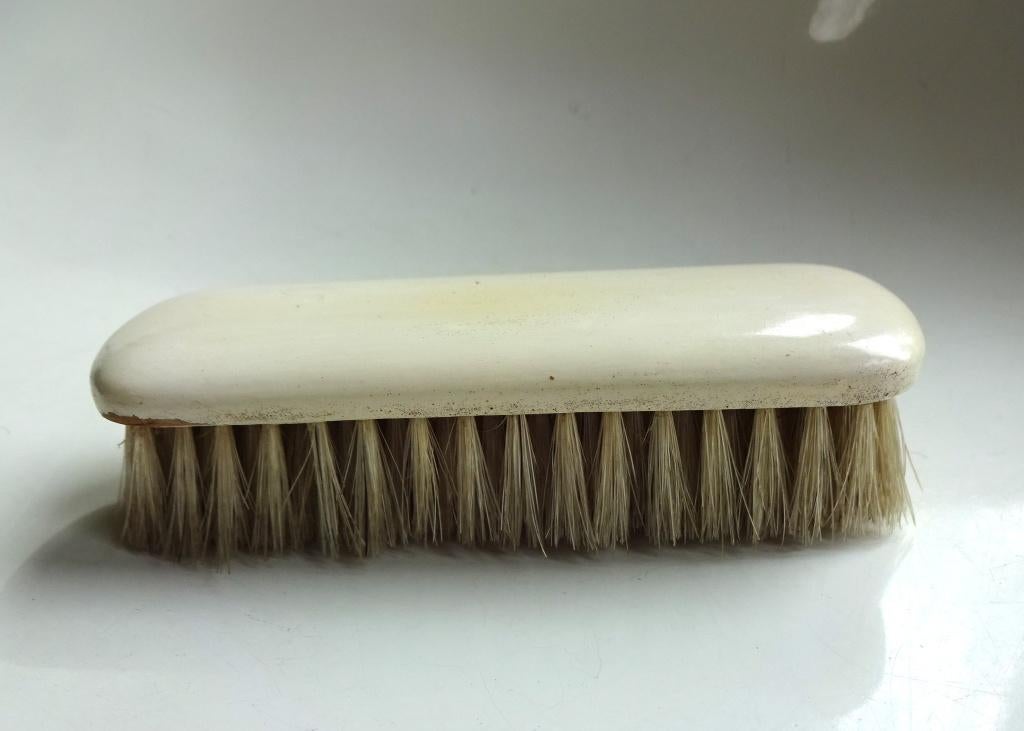 Victoriaanse dames kledingborstel: 19e eeuw, Antiek en Kunst, Ophalen of Verzenden, Dames