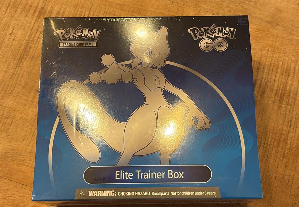 Pokémon GO Elite Trainer Box Mewtwo - Nieuw in seal, Ophalen of Verzenden, Nieuw, Boosterbox