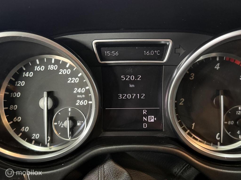 Mercedes ML 350 BlueTEC Aut7 grijs kent [Lucht,Navi,dak], Auto's, Automaat, 15 km/l, Gebruikt, 258 pk