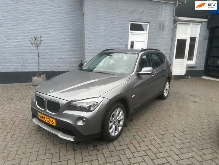 BMW X1 SDrive18i | NAVI | TREKHAAK | CLIMA |, Auto's, BMW, Bedrijf, Te koop, X1, ABS, Airbags, Airconditioning, Bluetooth, Boordcomputer