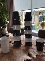 Hema koffiemokken bekers mokken wit en antraciet - 14 stuks, Ophalen, Gebruikt, Effen, Kop(pen) en/of Schotel(s)