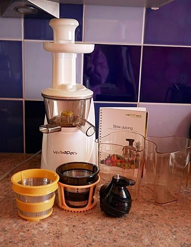 Versapers slowjuicer compleet met extra receptenboekje, Ophalen, Gebruikt, Elektrisch, Slowjuicer