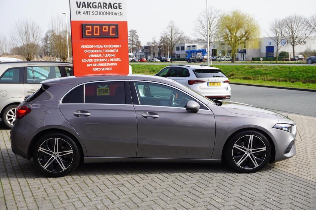 Mercedes-Benz A-klasse 180 Luxury Line / Sfeerverlichting /, 136 pk, Gebruikt, 4 cilinders, Hybride Elektrisch/Benzine