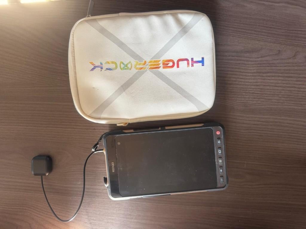 Hugerock X70 rugged navigatie tablet — zo goed als nieuw, Motoren, Ophalen of Verzenden, Zo goed als nieuw