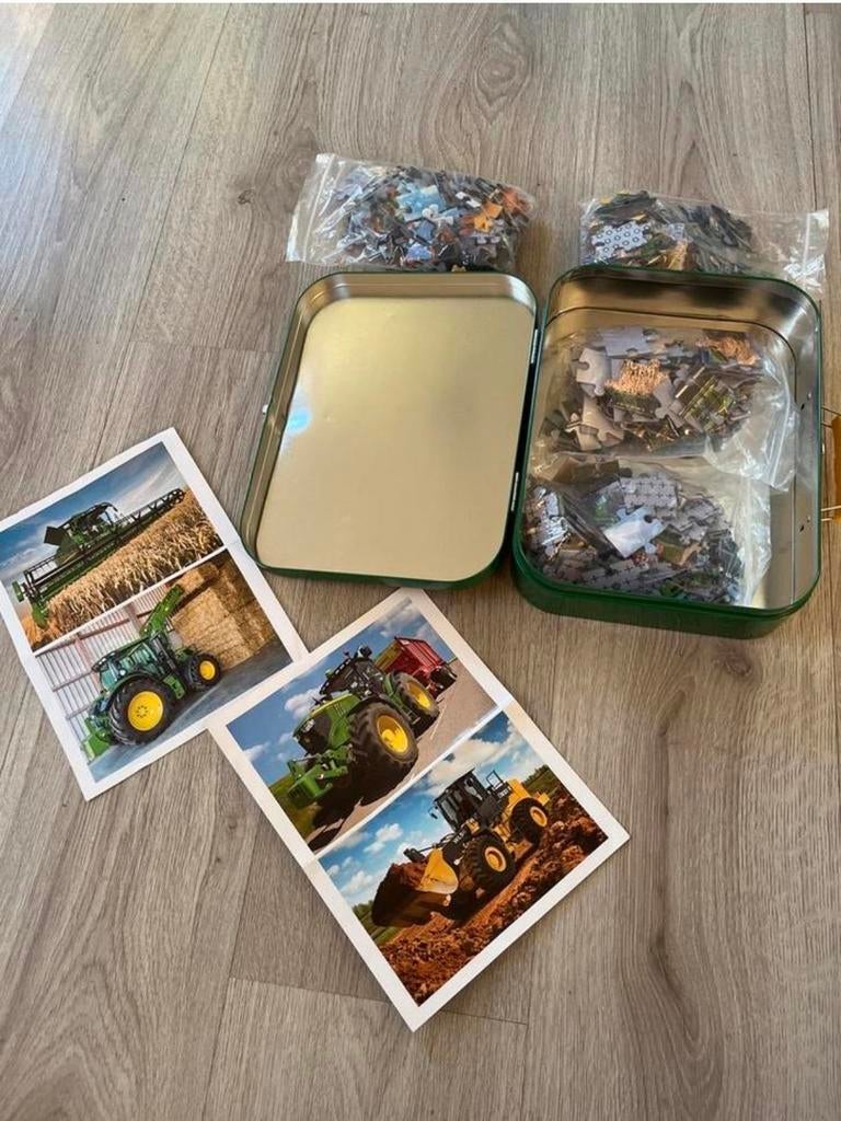 John Deere Puzzelset in Metalen Koffer - 4 Puzzels, Ophalen of Verzenden, Meer dan 50 stukjes, Zo goed als nieuw, 4 tot 6 jaar