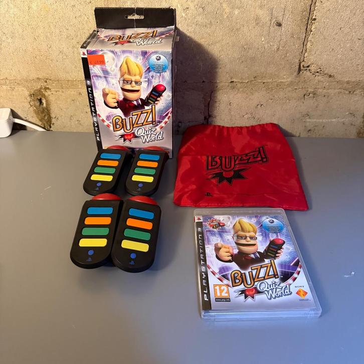 Buzz! Quiz World + Draadloze Buzzers PlayStation 3, Spelcomputers en Games, Games | Sony PlayStation 3, Gebruikt, Puzzel en Educatief
