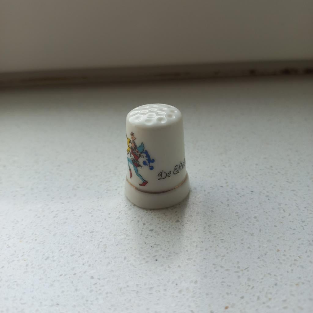 Oud Efteling Vingerhoedje Kabouter, Ophalen of Verzenden