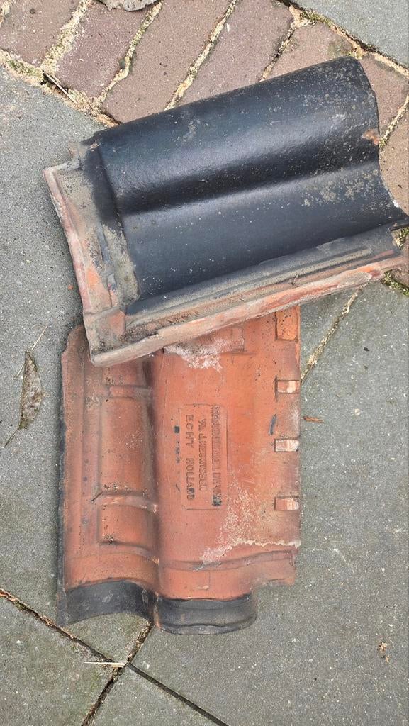 200x Gebruikte dakpannen jaren '30, zwart glazuur, Arnhem, Doe-het-zelf en Verbouw, Dakpannen en Dakbedekking, Ophalen, Gebruikt