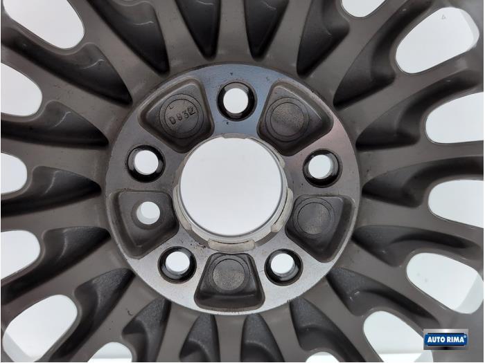 Velg van een Volvo 9-Serie, Auto-onderdelen, Banden en Velgen, Gebruikt, Velg(en), -, -