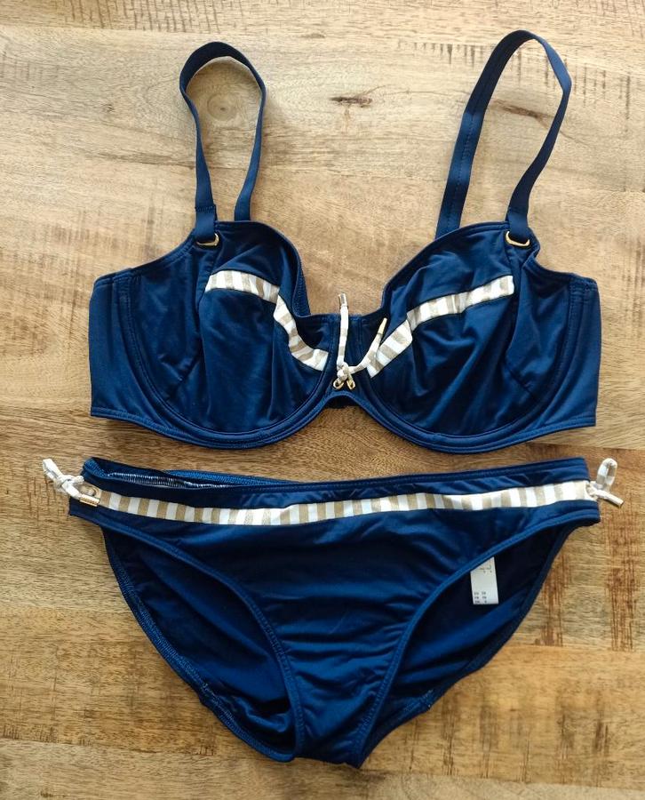 Prima donna bikini 80 D broekje 38 Nieuw blauw 80D, Kleding | Dames, Badmode en Zwemkleding, Nieuw, Bikini, Blauw, Ophalen of Verzenden