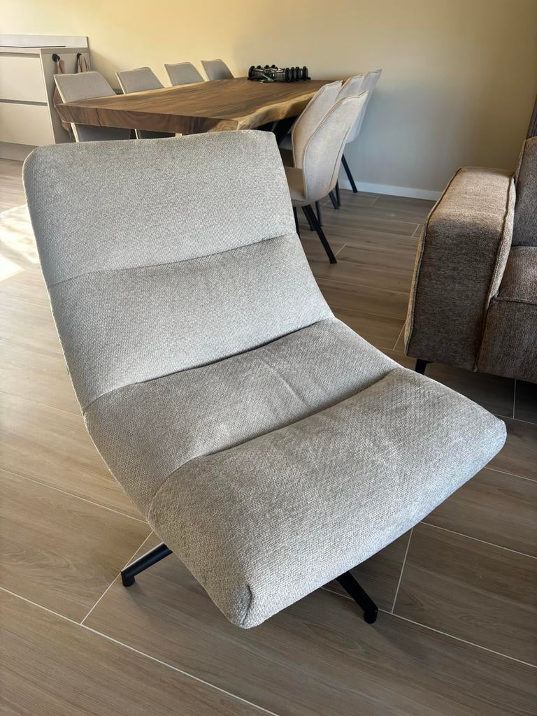 Beige stoffen draaifauteuil met voetensteun, Huis en Inrichting, Ophalen, Overige kleuren, Nieuw, Eén