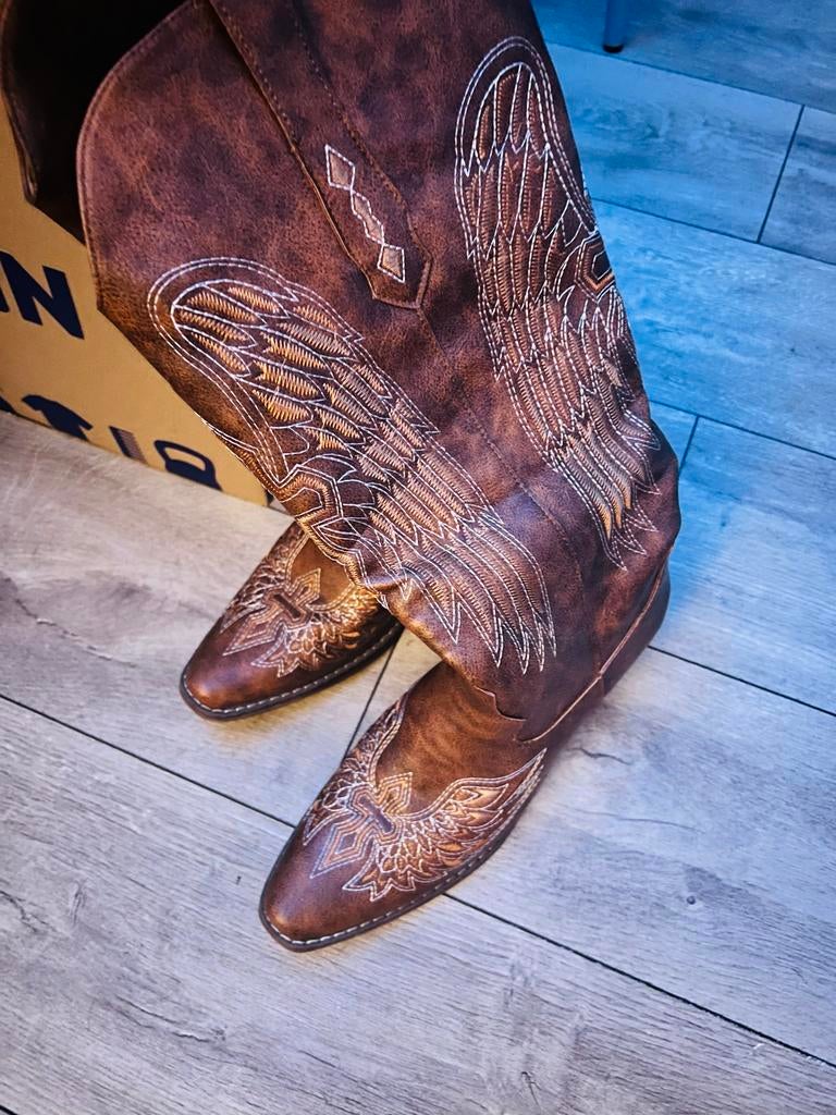 Bruine cowboylaarzen met vleugelborduurwerk, Hoge laarzen, Bruin, Ophalen of Verzenden, Gedragen