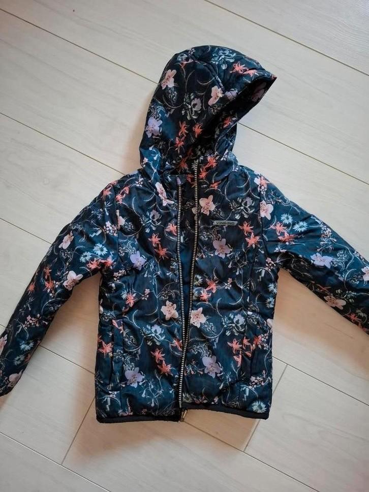 Vingino omkeer winterjas Meisje Bloemenprint, Kinderen en Baby's, Kinderkleding | Maat 116, Gebruikt, Meisje, Jas, Ophalen