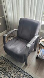Grijze fauteuil met armleuningen., Huis en Inrichting, Fauteuils, Ophalen, 75 tot 100 cm, Zo goed als nieuw, Metaal