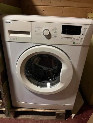 Wasmachine beschikbaar voor biedingen