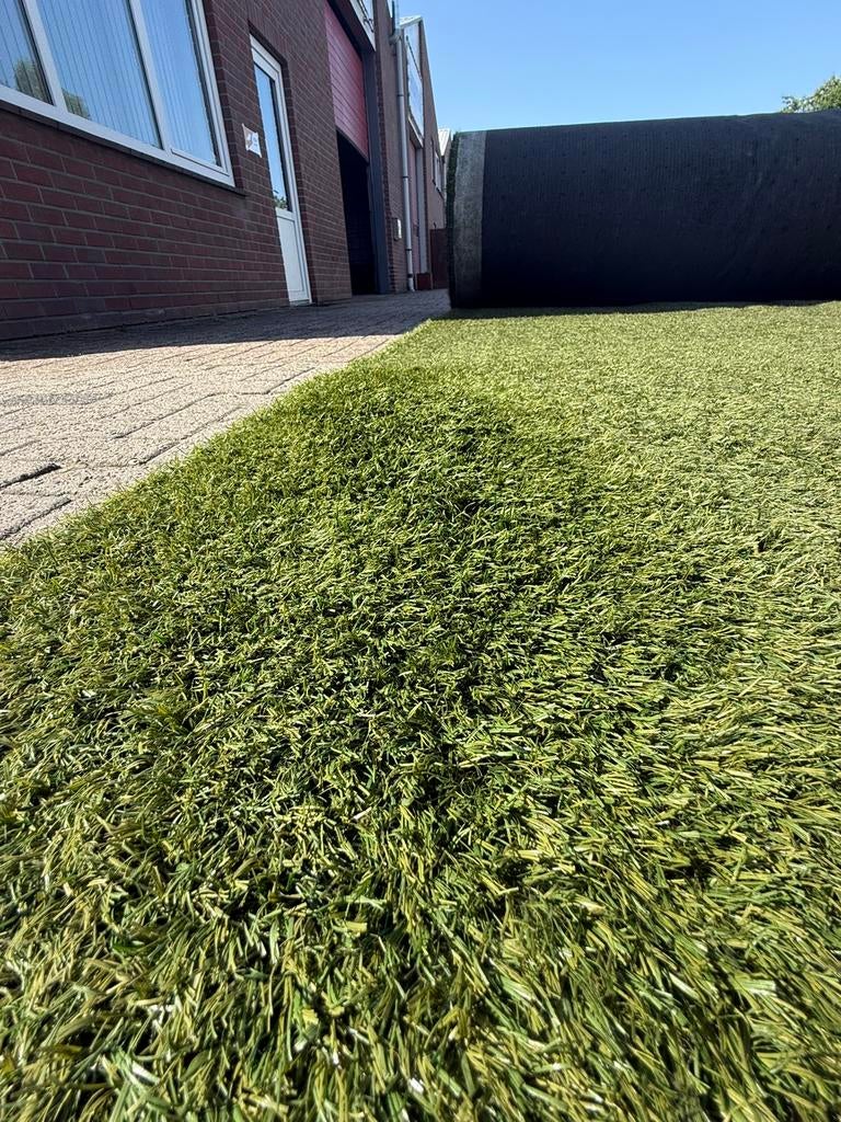 Gebruikt kunstgras €10,- per vierkante meter, Ophalen of Verzenden, Gebruikt, 20 m² of meer