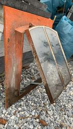 Twee antieke dakramen uit boerderij, Doe-het-zelf en Verbouw, Glas en Ramen, Ophalen, Gebruikt, Minder dan 80 cm, Dakraam