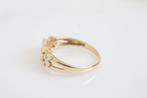18 Karaat Gouden Schakel Ring Met Diamanten, Ophalen of Verzenden, Zo goed als nieuw, 17 tot 18, Met edelsteen