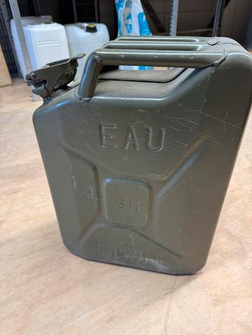 Vintage Jerrycan - Legergroen beschikbaar voor biedingen
