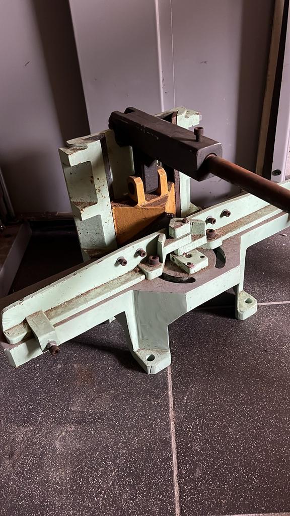 Hoekenpers voor profielen - 90 graden, Doe-het-zelf en Verbouw, Gereedschap | Handgereedschap, Gebruikt, Ophalen