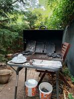 Barbecue / BBQ op tafel hoogte en op 2 wieltjes, Ophalen, Gebruikt, Onbekend