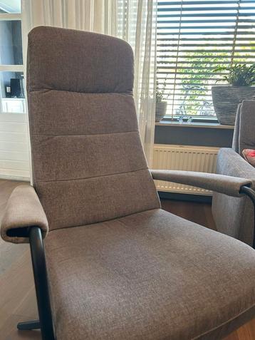 2 zeer mooie draaifauteuils(Zsm ophalen) beschikbaar voor biedingen