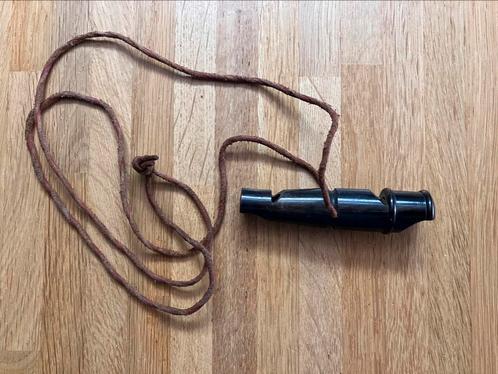 Vintage Indisch buffelhoorn fluitje, Antiek en Kunst, Antiek | Overige Antiek, Ophalen of Verzenden