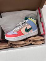 Nike Dunk High Up rebel cashmere / green noise - maat 39, Kleding | Dames, Schoenen, Overige kleuren, Nike, Nieuw, Ophalen of Verzenden