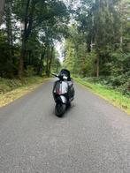Vespa Sprint | Porsche Agaat grijs!, Fietsen en Brommers, Scooters | Vespa, Gebruikt, Overige modellen, Maximaal 45 km/u, Ophalen of Verzenden