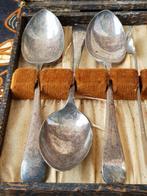 Antieke Engelse silverplate theelepels en suikertang in etui, Ophalen of Verzenden