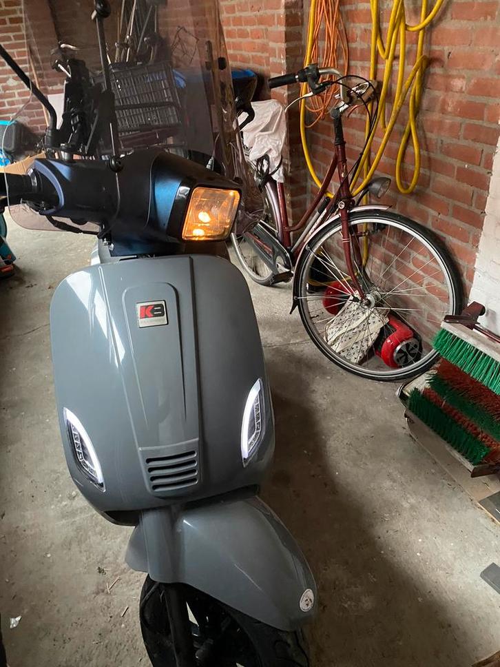 Brommer Killerbee, Fietsen en Brommers, Snorfietsen en Snorscooters, Gebruikt, Overige merken, Benzine, Ophalen of Verzenden