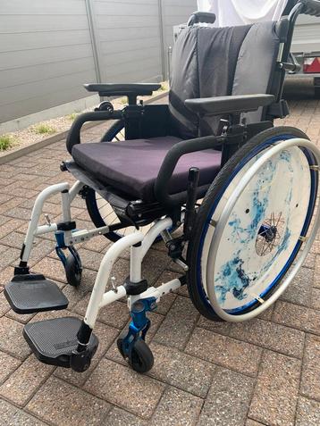Top sportieve rolstoel zeer licht en wendbaar v kleiner pers beschikbaar voor biedingen
