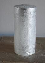 set van 2 zilverkleurige kaarsen, Ophalen of Verzenden, Nieuw, Overige materialen, 25 tot 50 cm