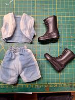 Barbieman activeman super john set met laarzen actionman, Verzamelen, Ophalen of Verzenden, Zo goed als nieuw, Kleertjes