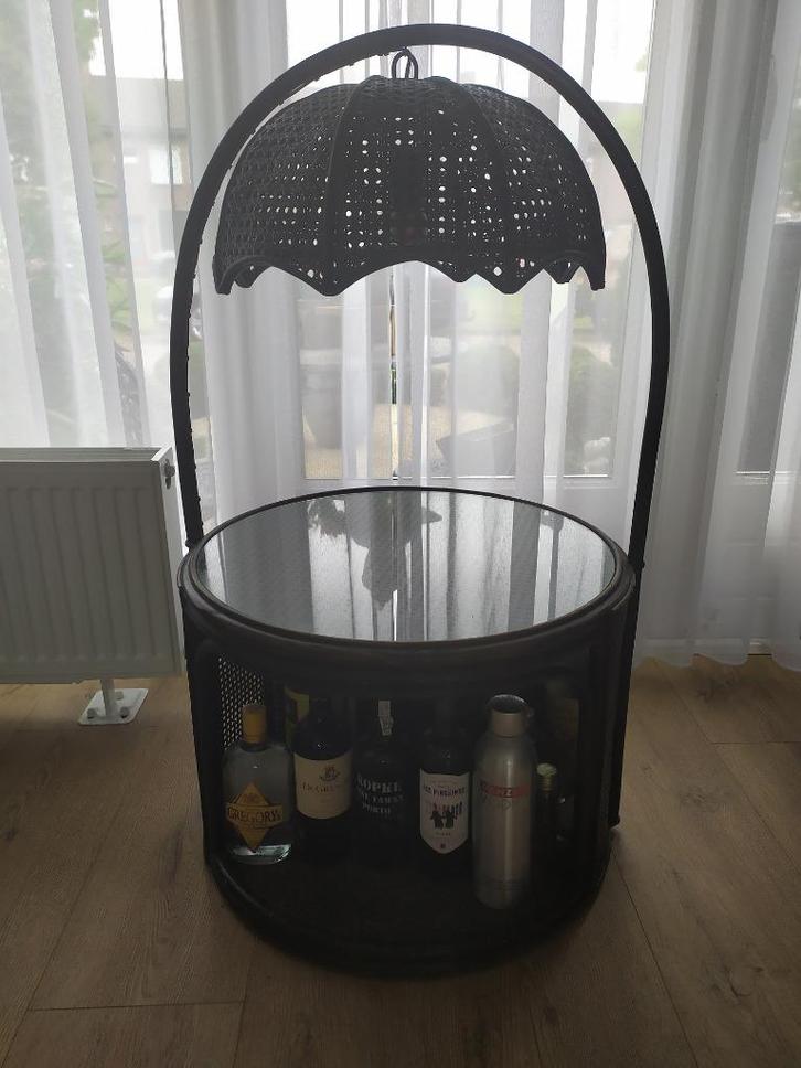 Sfeervolle Manou Rotan Bar met glasplaat en verlichting € 30, Huis en Inrichting, Barren, Zo goed als nieuw, Ophalen