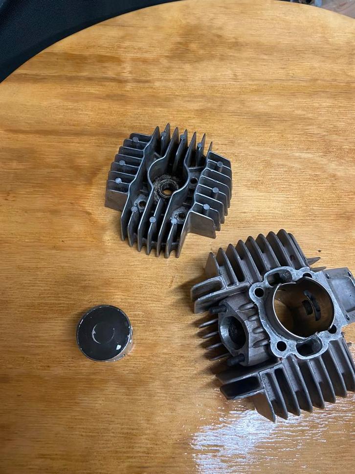 65cc airsal cilinder getuned en cilinderkop en zuiger, Fietsen en Brommers, Brommeronderdelen | Puch, Zo goed als nieuw, Ophalen of Verzenden