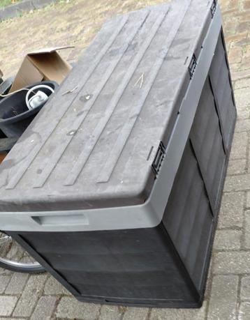 kunststof tuinkist 1,15 x 58 x 53 cm beschikbaar voor biedingen